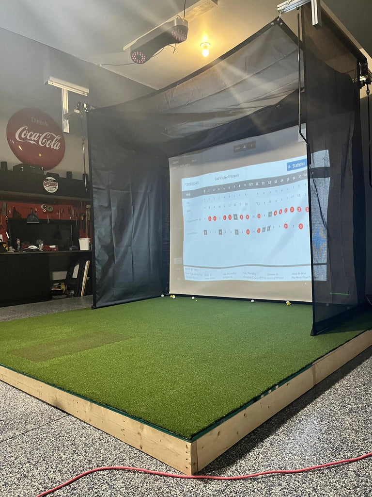 Retractable Golf Screen – SportScreen Golf Studio vs METech