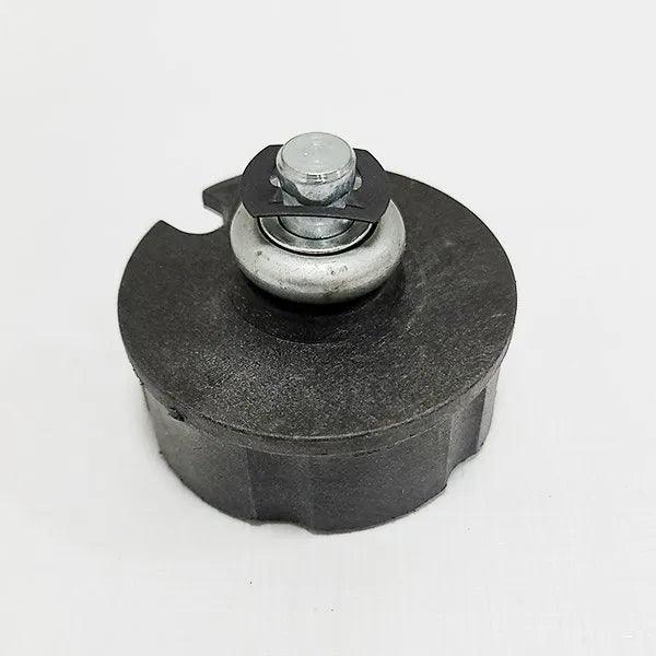 The idler end, positioned in the headroll tube, facilitates the smooth rotation of the headroll for easy operation of the SportScreen.