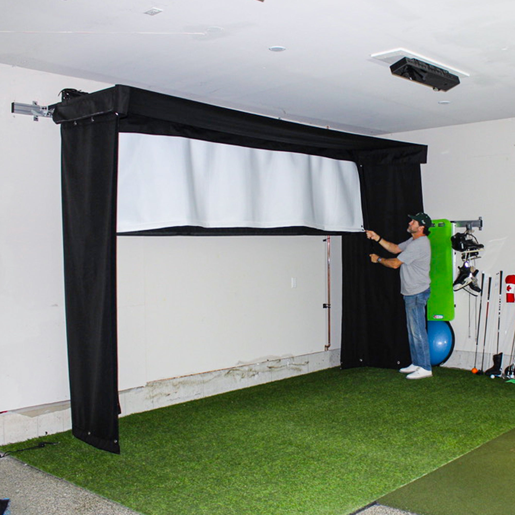 Vanish Lite 13 golf impact screen being retracted